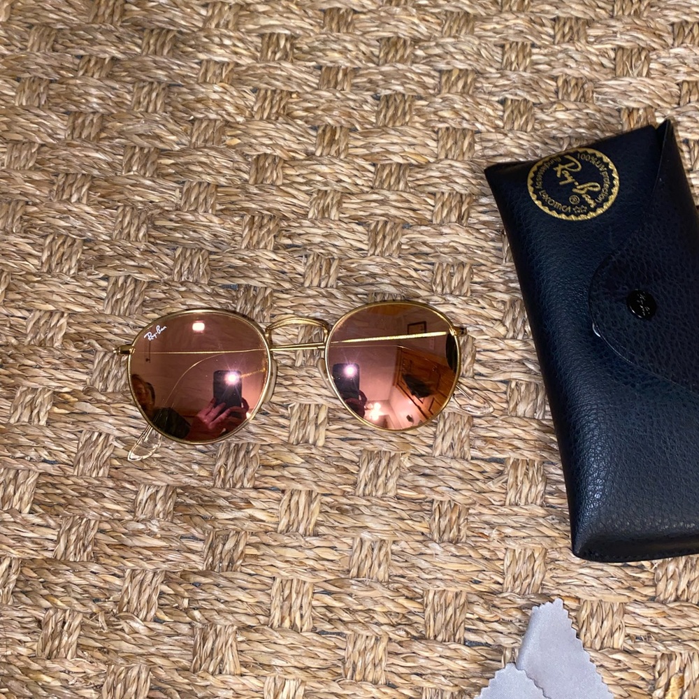 Ray-ban sunglasses with case